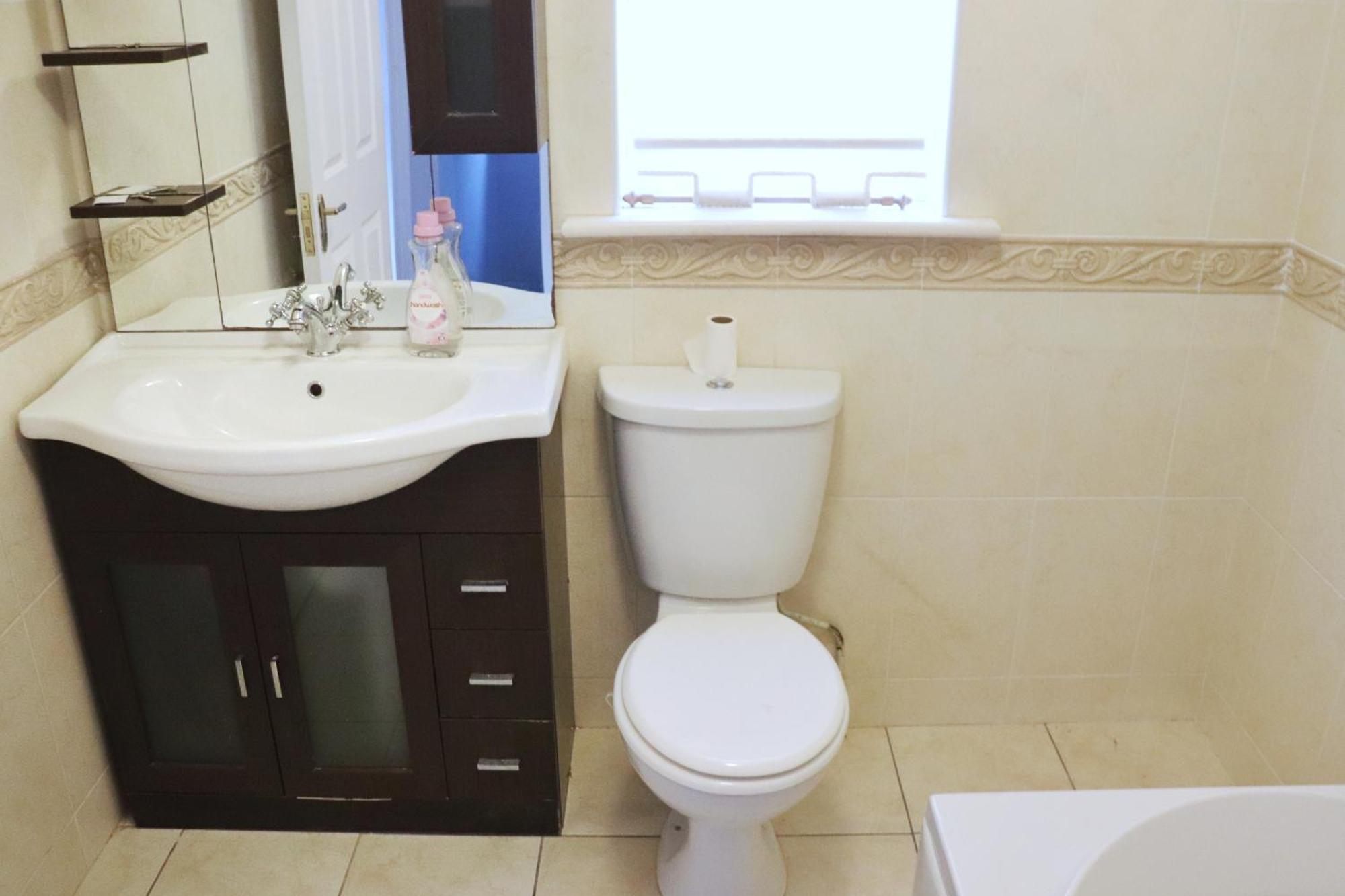 Ferienwohnung Deluxe Dwelling - 15 Mins From Cork City/Airport Exterior foto
